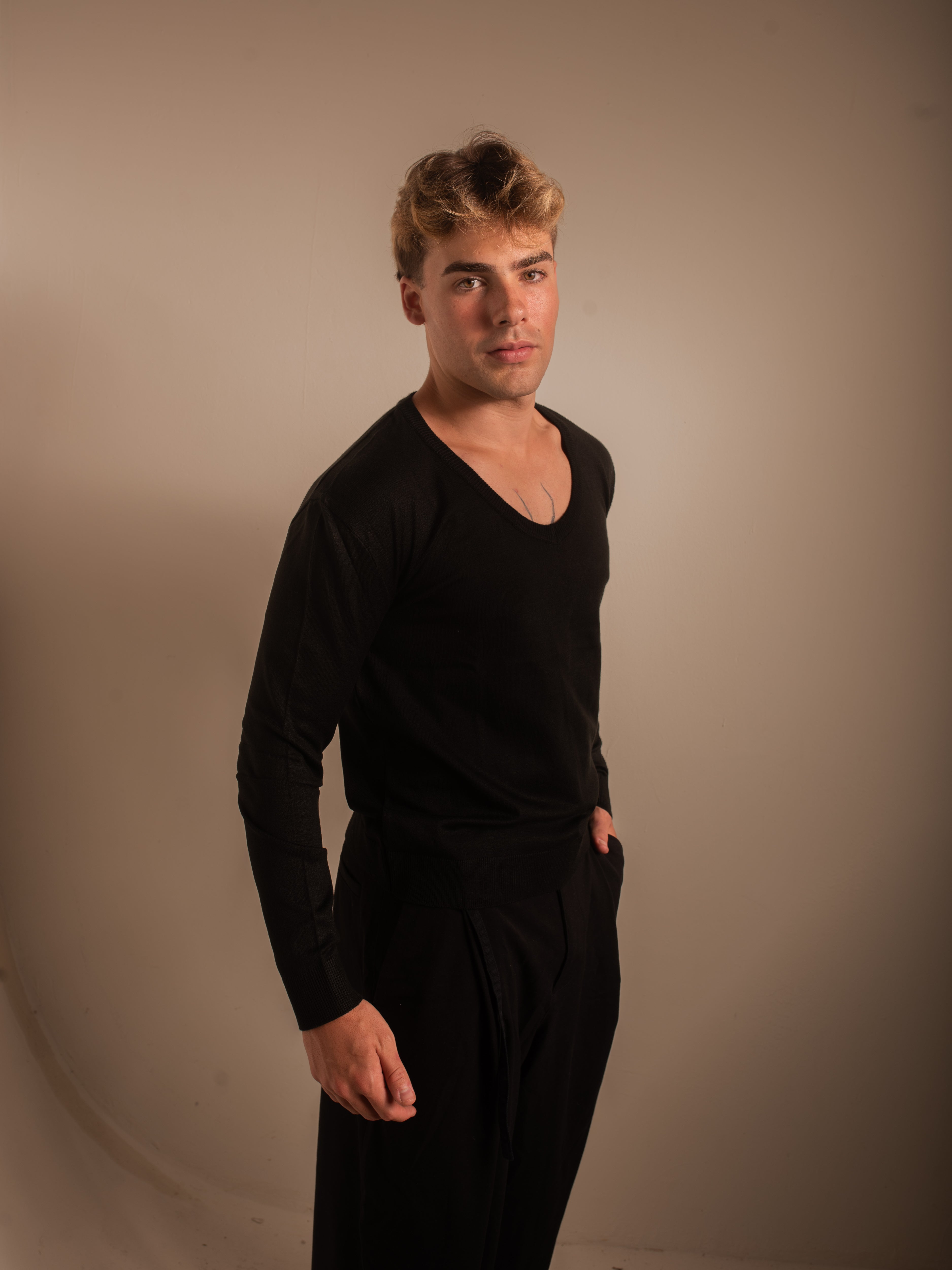 Suéter V-Neck Signature